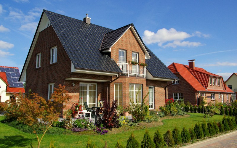 Haus mit moderner Verklinkerung